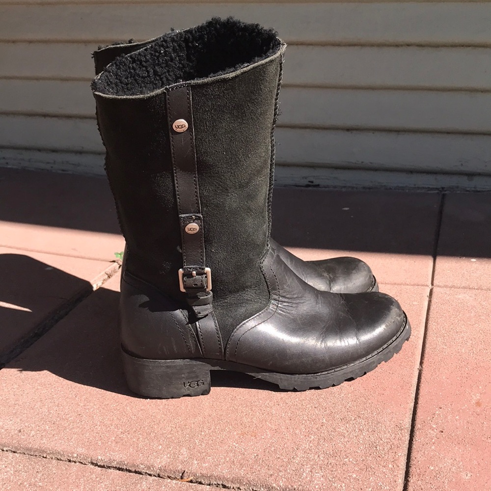 Black UGG boots moto style